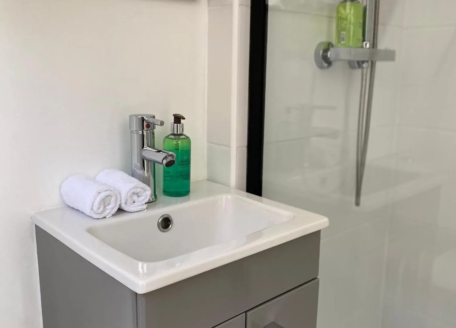 5 Min From The Beach En Suite Room In Guest House Bournemouth United Kingdom